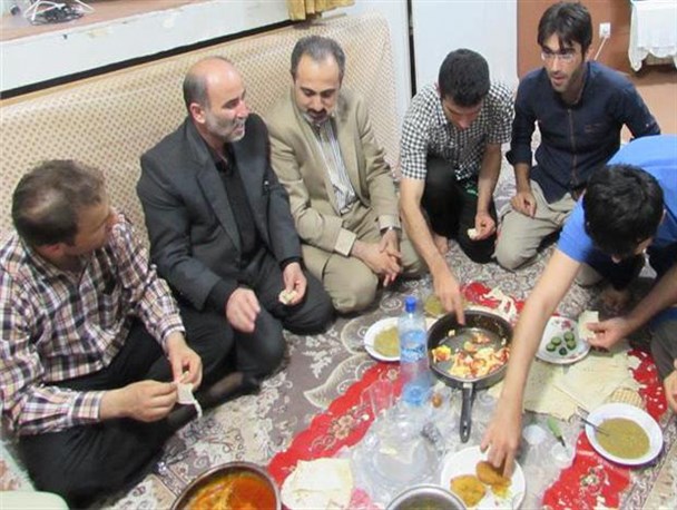 بازدید معاون دانشجویی دانشگاه علوم پزشکی گیلان از خوابگاه بوستان