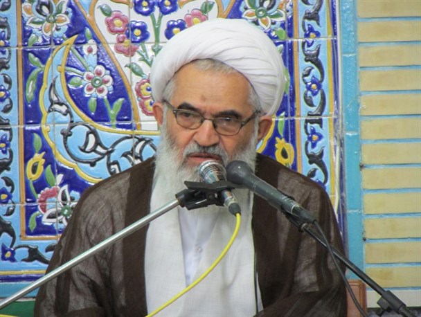 نهضت مشروطیت به خاطر نفوذ گرفتار انحراف شد/ جدا کردن اسلام از کشور ما چیزی است که ۲۰۳۰ از ما می خواهد