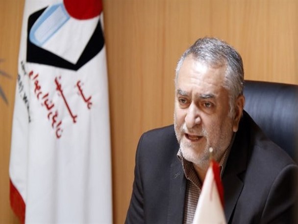 مردم و جوانان در گام دوم انقلاب بیشتر با شهدا همراهی کنند
