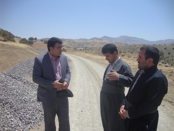 بهسازی و آسفالت راه وستایی مصطفی بیگ آغاز شد