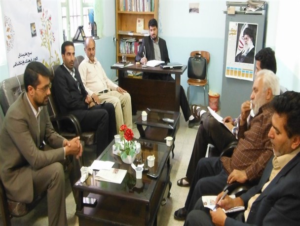نشست هم اندیشی خبرنگاران با شهردارواعضای شورای شهرتایباد
