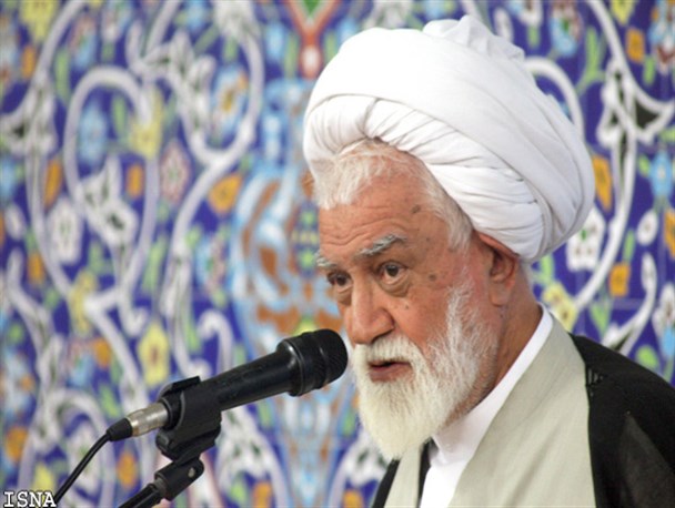والدین مهمترین نقش را در تعلیم و تربیت فرزندان ایفا می کنند