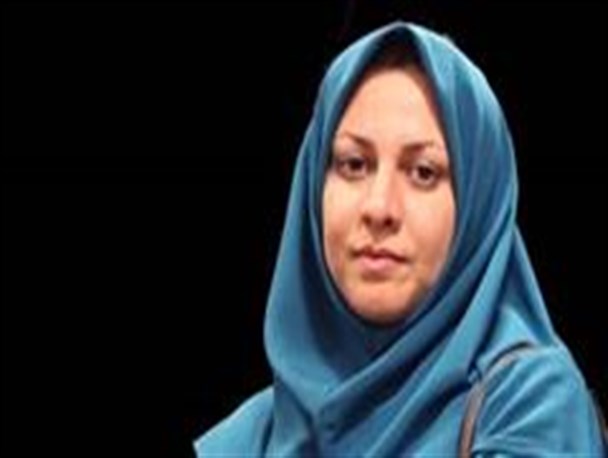 تقدیر از نویسنده کتاب "غروب پابه ماه"در هشتمین جشنواره‌ بین‌المللی شعر فجر