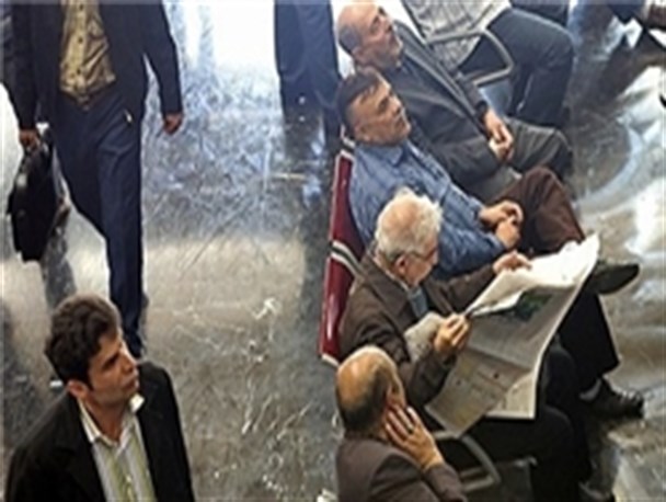 کاهش 10 درصدی شاخص بورس زنجان نسبت به سال گذشته؛ زنجان دارای 26 کارگزاری بورس است