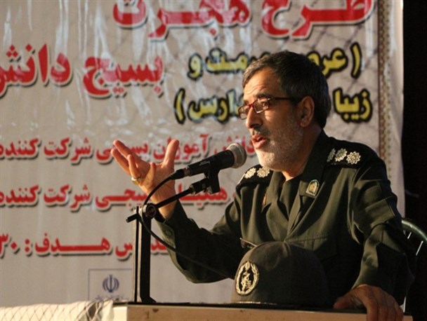 برنامه ریزی دشمنان برای تسخیر افکار جوانان/ تغییر باور و فرهنگ ایرانی- اسلامی مردم از اهداف اصلی دشمنان است