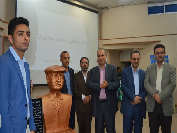 مراسم رونمایی از تندیس بنیانگذار باشگاه شموشک نوشهر +تصاویر