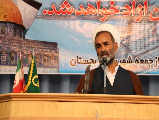 برکت وجود حضرت معصومه باعث تبدیل قم به مرکز نشر فرهنگ شیعه در جهان شده است
