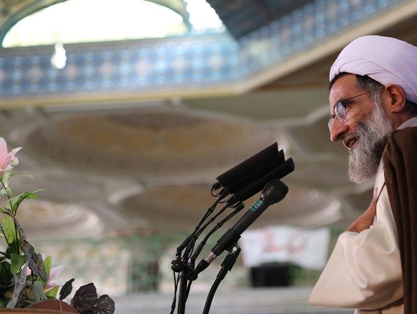 مسلمان‌نما‌ها زیرسایه استکبار می‌خواهند چهره واقعی اسلام را مخدوش کنند