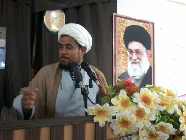 وحشت اهالی سیریک از شترهای سرگردان و جولان خودروهای قاچاق/ جاده های سیریک جولانگاه مرگ است