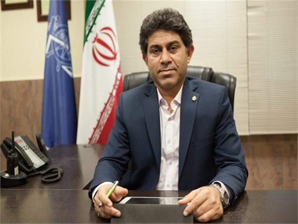 نجات یک فروند لنج باری از غرق شدن در نزدیکی بندر دیر
