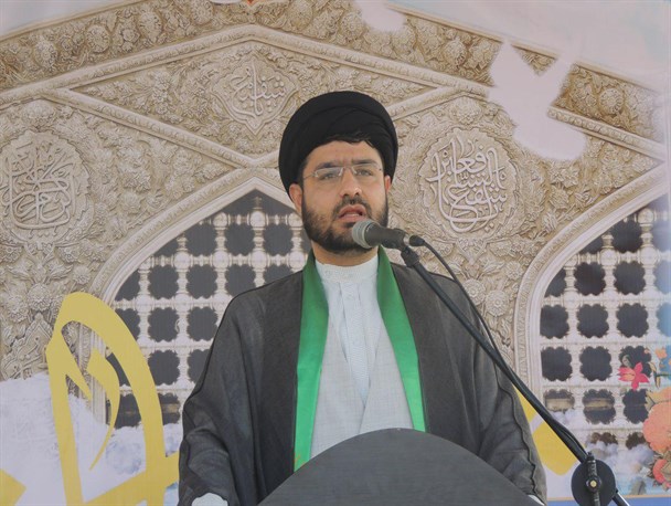 سربازان ولایی سپاه تامین‌کننده نعمت امنیت برای مردم هستند