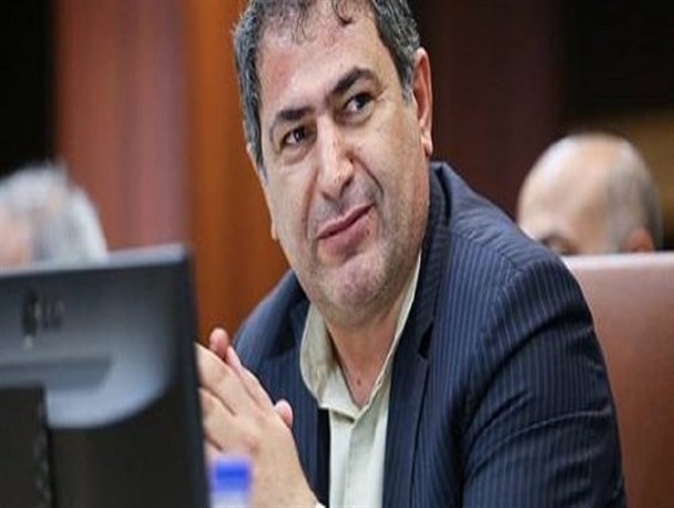 ممنوعیت بکارگیری بازنشستگان در تمام وزارتخانه ها، سرلوحه کار قرار گیرد