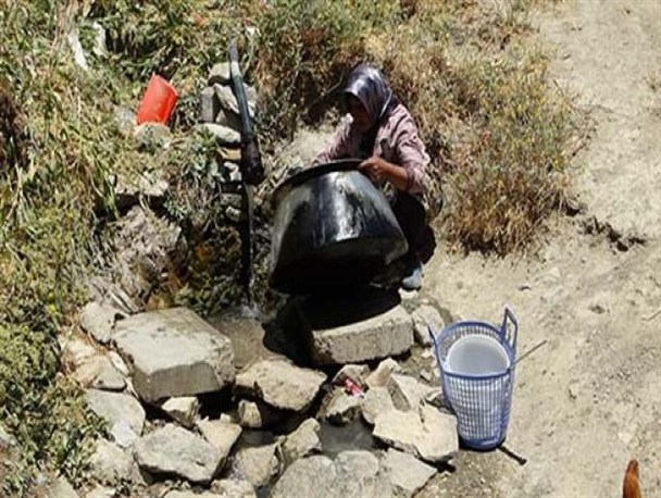 تشنگی سهم اهالی روستای «دره زاغه» بروجرد/ مردمی دبه به دست در پی «آب»
