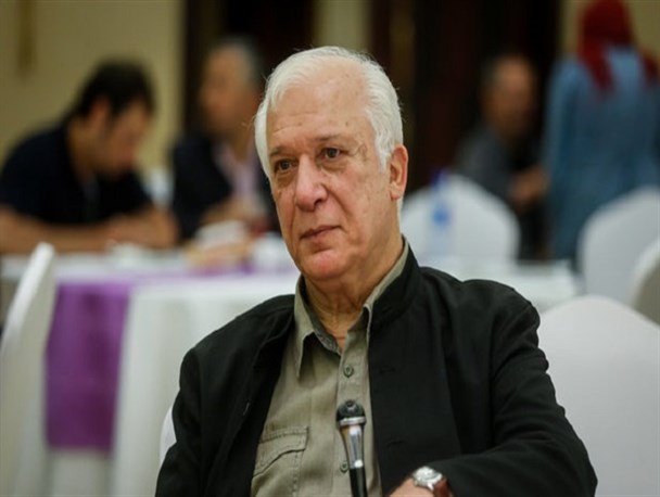 خسرو سینایی به‌دلیل ابتلا به کرونا در بیمارستان بستری شد