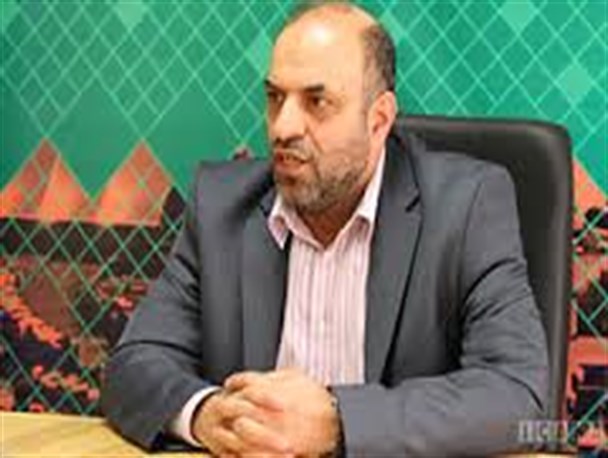 برخی از نمایندگان اهل تنه زدن هستند