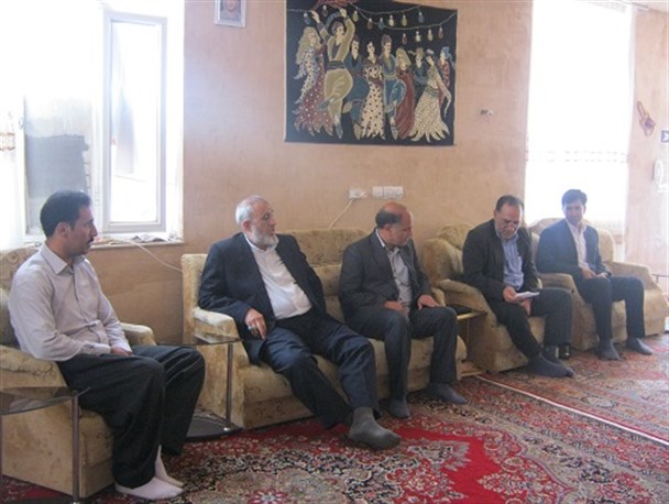 دیدار و سرکشی از خانواده شهدای دالاهو