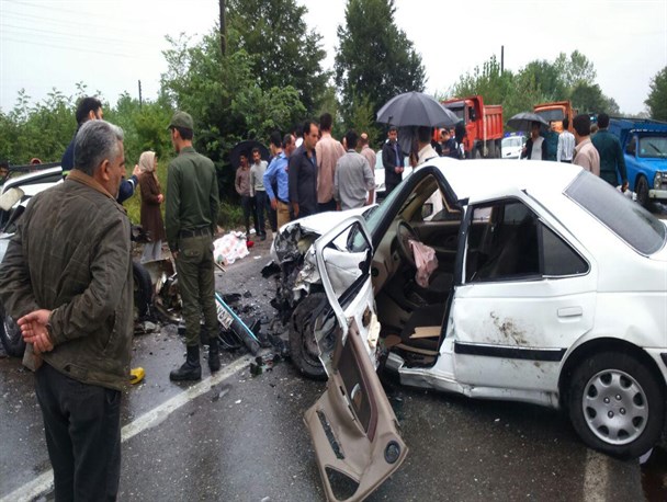 دو کشته و تعدادی مجروح در تصادف یک دستگاه پیکان و پژو 405