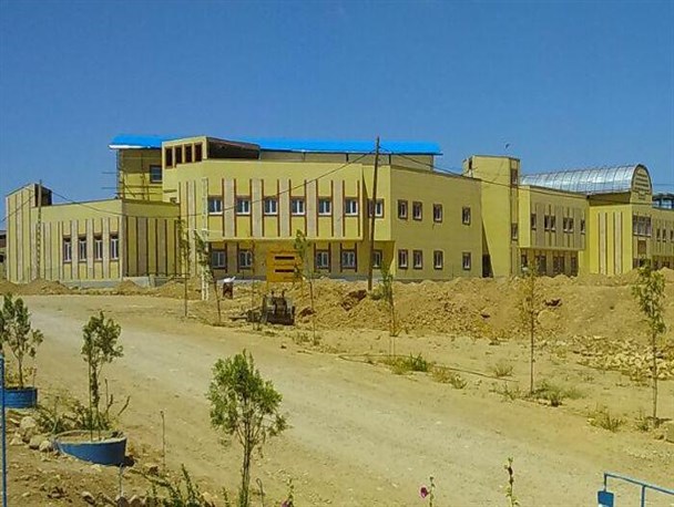 1400 دانشجو، 13 رشته کاردانی و کارشناسی، صفر عضو هیئت علمی!