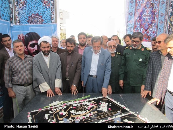 تصاویر/ آیین‌افتتاح یادمان شهدای‌گمنام محمودآباد‌نمونه