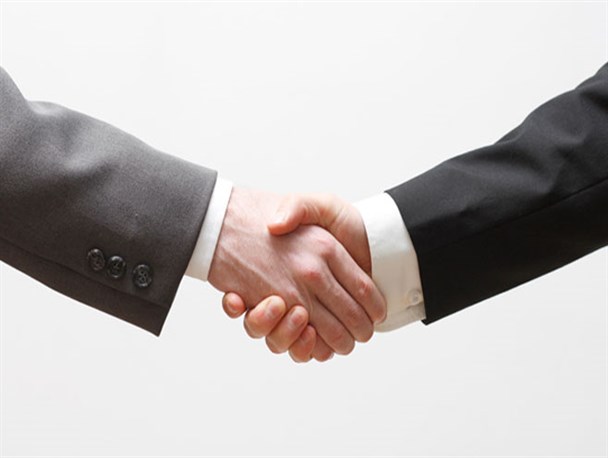 تغییر و تحولات در سطح مدیران شهرستان در گتوند/ اولین تودیع و معارفه به نام برقی ها انجام شد