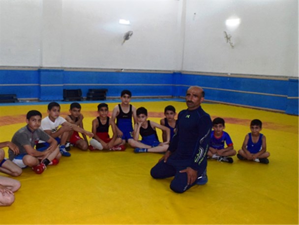 به توانایی حسن یزدانی ایمان داشتم/ سیل انتقادها به دلیل توجه خاص من به حسن/ جویبار هیچ وقت خالی از قهرمان نمی‌ماند