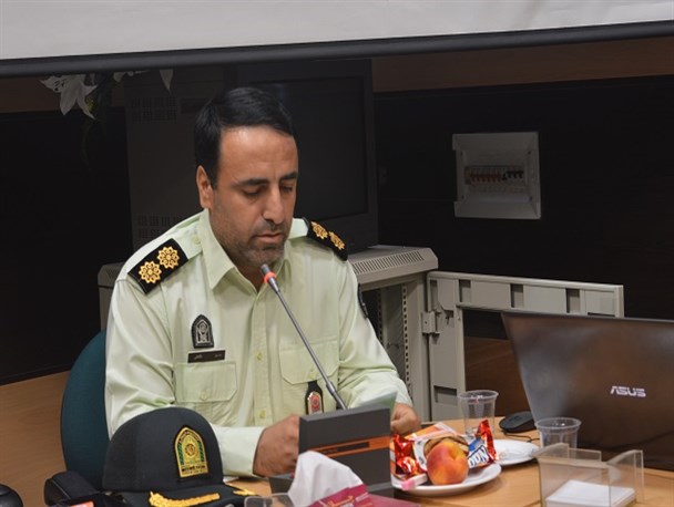 توقیف خودرو نیسان با 114 حلقه لاستیک قاچاق در فیروزکوه / محموله یک میلیاردی کولرهای گازی به مقصد نرسید