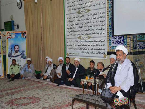 نگاه به خدمات دولت نباید جناحی باشد/ دولت باید نقدپذیر باشد