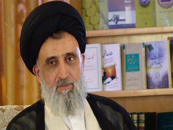 مسئولان نسبت به انتقادات گوش شنوا داشته باشند
