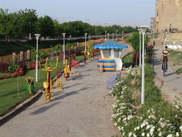 حاشیه‌ای پررنگ‌تر از متن