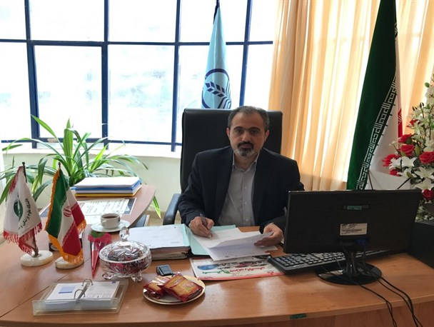 کارمندان و مدیران موفق خدمت‌رسانی به مردم را در اولویت کاری خود قرار می دهند