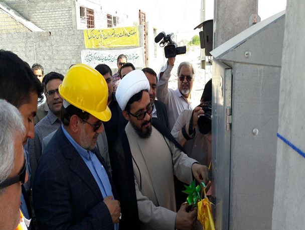 بزودی تمام روستاهای بالای ۱۰ خانوار هرمزگانی برق دار می شوند