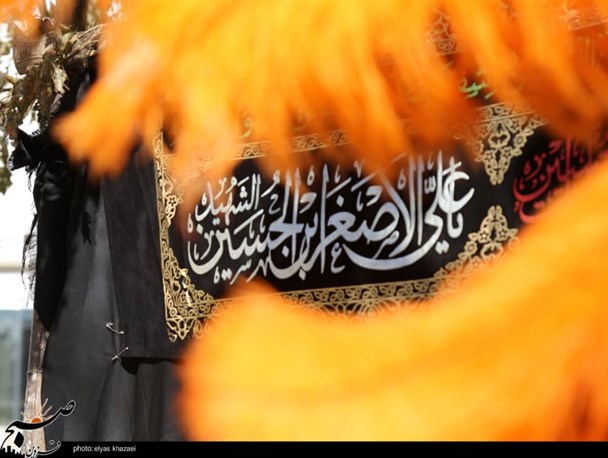 قزوین در ماتم عزای سیدالشهدا رخت سیاه بر تن کرد