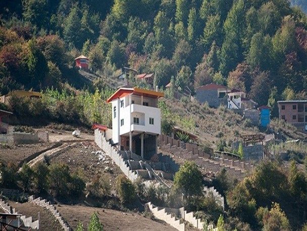 شناسایی ۴۰۰۰ خانه غیرقانونی در جنگل‌های مازندران/ ۳۰۰۰ پروژه نیمه‌تمام داریم