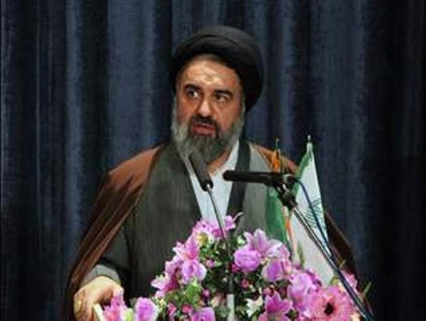 آل سعود و وهایبت همچون دو لبه قیچی جهان اسلام را چند تکه نمودند