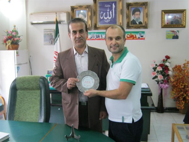 هدیه هنرمند مشهور تالشی به آموزش و پرورش تالش