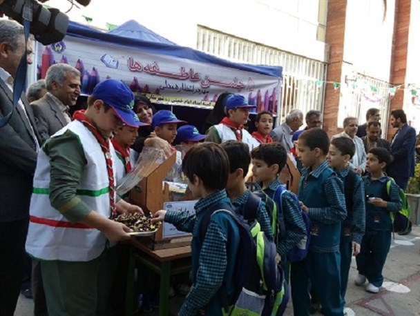 2هزار مدرسه میزبان جشن عاطفه هادرگلستان شدند