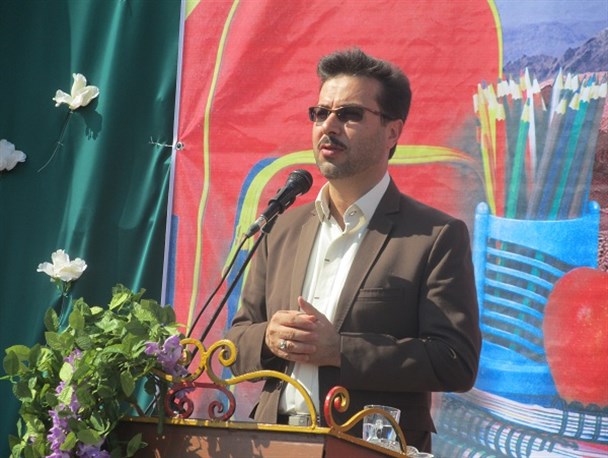 بیش از ۳۰۰ هزار دانش آموز نیازمند در کشور شناسایی شدند