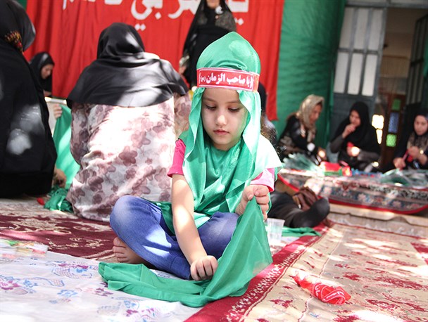 عکس/ بسته بندی لباس های شیرخوارگان حسینی در شیراز