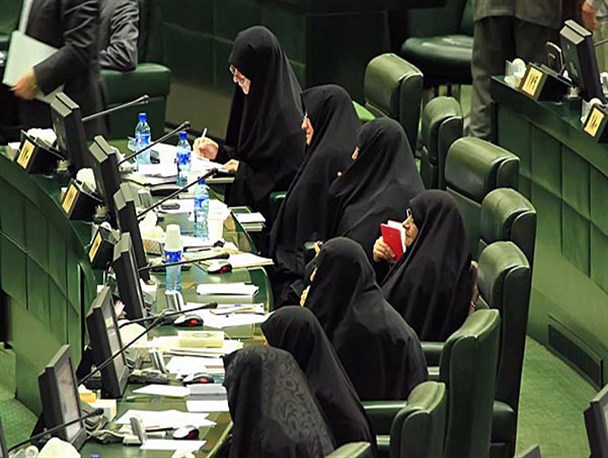 فراکسیون زنان باید به مشکلات زنان جانباز رسیدگی و نظارت داشته باشند