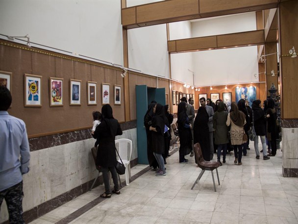 نمایشگاه هنرهای تجسمی بسیجیان در کرمانشاه گشایش یافت