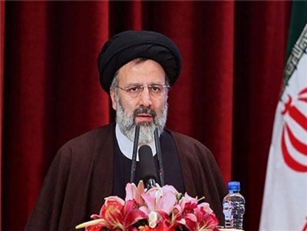 فضای مجازی بدون مدیریت آسیب اجتماعی را افزایش می‌دهد/ اولویت دولت باید هدایت جامعه باشد