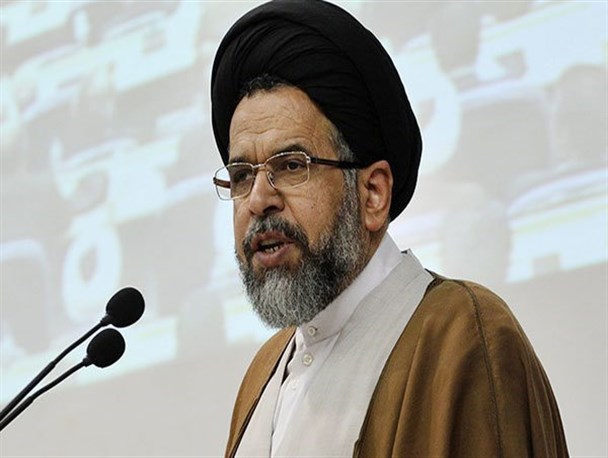 هیچکس حق ندارد دستگاه قضا را تحت‌فشار قرار دهد/ فضای مجازی وشبکه‎های اجتماعی میتواند مسیر نفوذ دشمن باشد
