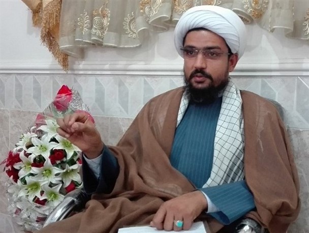 رمز پیروزی انقلاب اسلامی الگوگیری از نهضت سرخ امام حسین است
