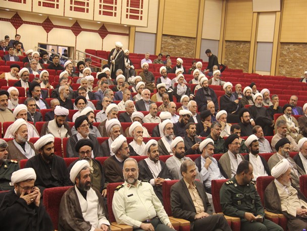 همایش تجلیل از ایثارگران روحانی استان یزد در هشت سال دفاع مقدس