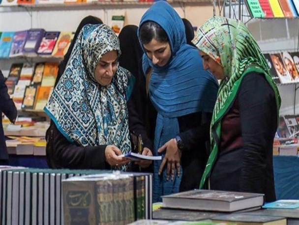 تخفیف ۳۰ درصدی فروش کتاب در نهمین نمایشگاه بین‌المللی کتاب کردستان/ ثبت نام 156 ناشر مستقل