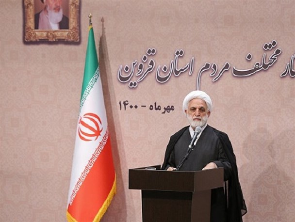 استانداران مانع تعطیلی واحد‌های تولیدی و تعدیل نیرو شوند