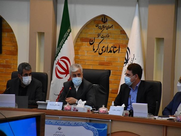 مطالبه شفاف سازی هزینه های مجموعه های بزرگ ورزشی کرمان/ درخواست نماینده کرمان برای تفکیک وزارت جوانان از وزارت ورزش