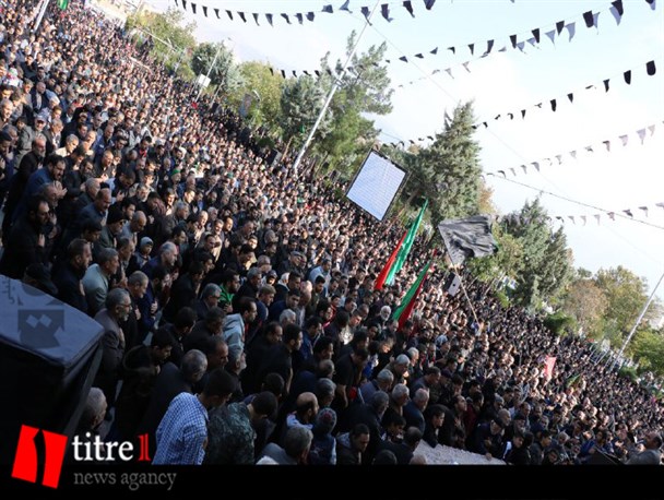 عزاداری جاماندگان پیاده روی اربعین در کرج/ طنین "لبیک یا حسین" عاشقان حسینی در خیابان های شهر