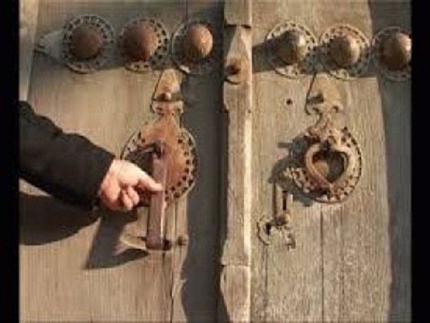 دق الباب مساجد هیچ سابقه ای در اسلام و دین ندارد/ دق الباب مساجد موجب رواج خرافات می شود