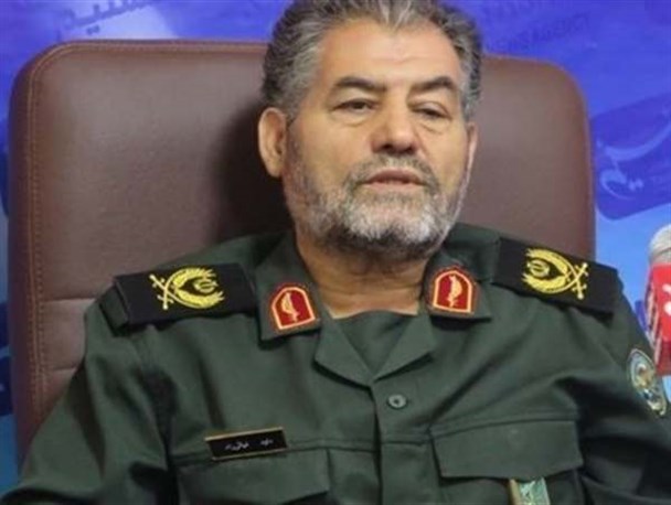 بزرگداشت شهدا گام نهادن در مسیر پویایی انقلاب است